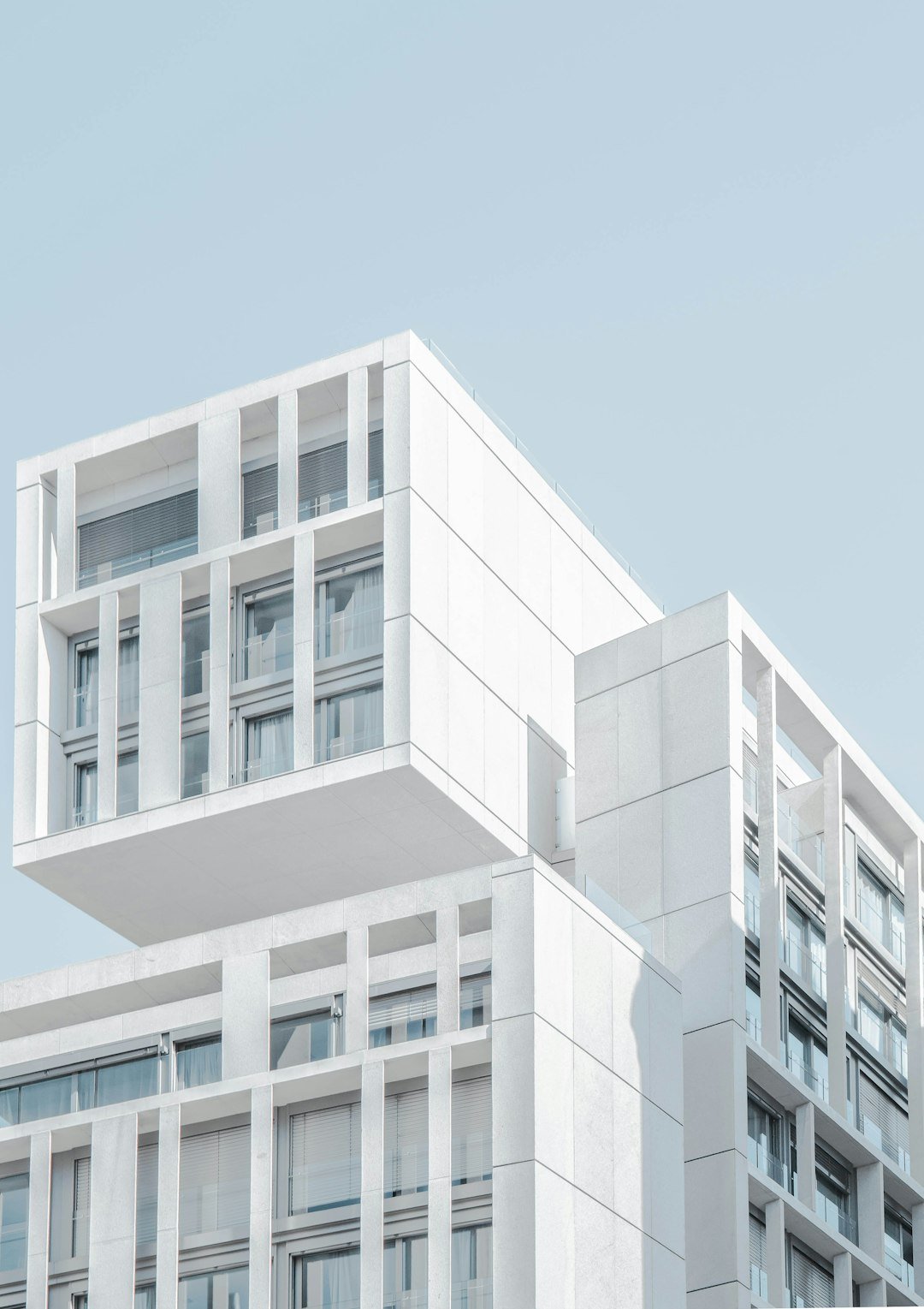 Services-03 White apartment building
